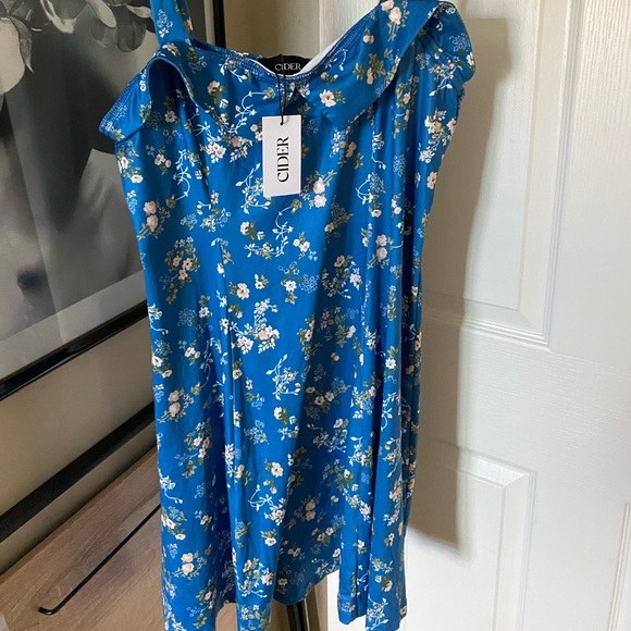 CIDER Floral Dress NWT - Picture 4 of 9